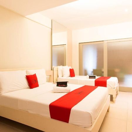 Reddoorz @ General Segundo Avenue Laoag Hotel Kültér fotó