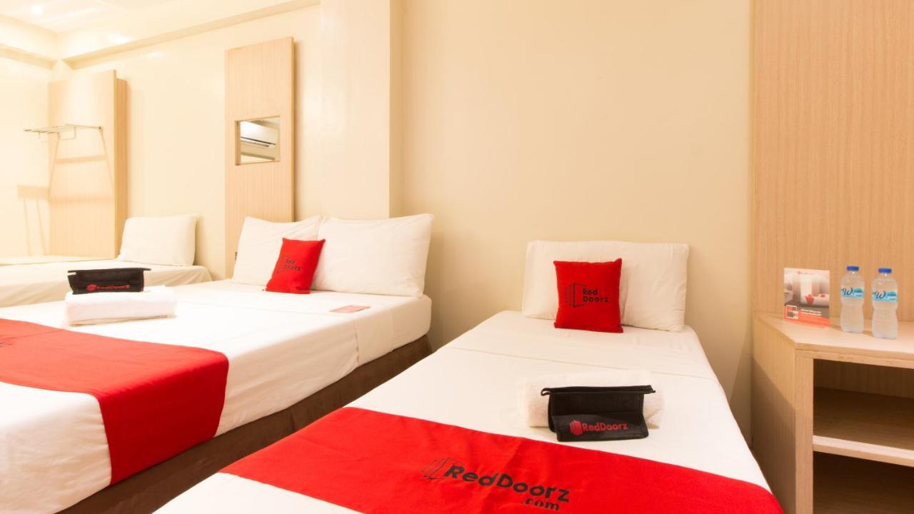 Reddoorz @ General Segundo Avenue Laoag Hotel Kültér fotó